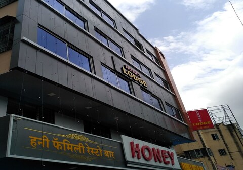 Hotel Honey Pune