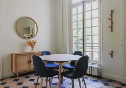 Exceptional apt - 2BR/4P- Notre-Dame Cathedral