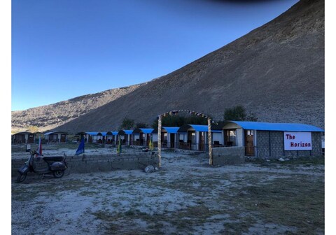 The Horizon in Pangong