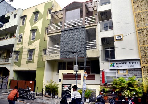 Elite 4 Stays Koramangala