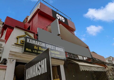 OYO 811159 Hotel Shyama Inn