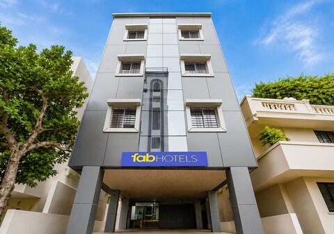 FabHotel Galaxy Apartment