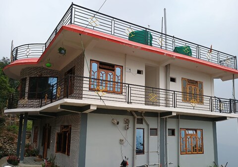 The Roll Oak Homestay