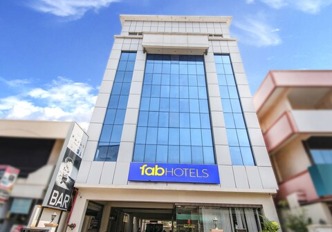 FabHotel Prime Royal Castle - Nr. Coimbatore North Railway Station