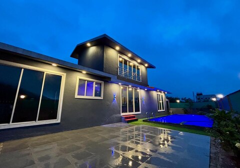 Mountain View Villa with Pool