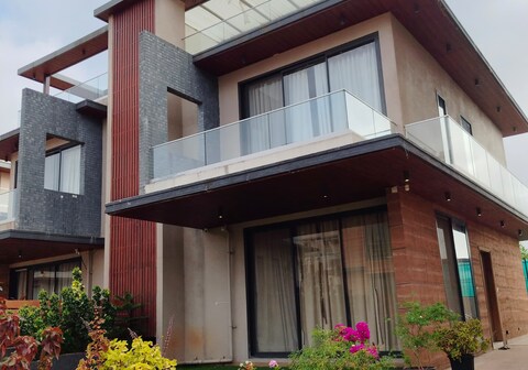 Trinity by Coolsttays365