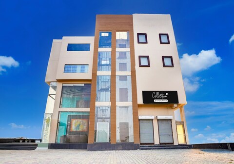 Collection O Surya Enclave Formerly Aroma Regency