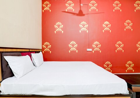 Hotel O Grand Iconic Hotel