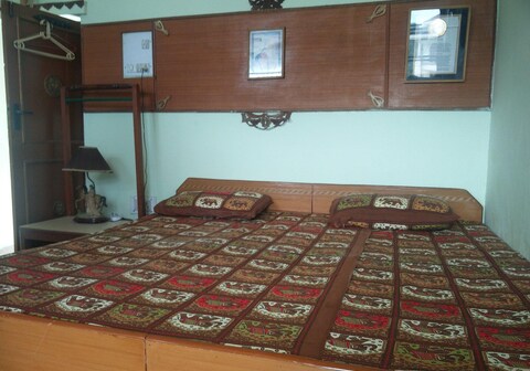 Vidhya Niwas Home Retreat- Rooms