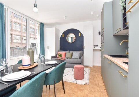Charming and cosy flat next to the Eiffel Tower