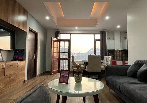 Saanjh - The Colonial Abode