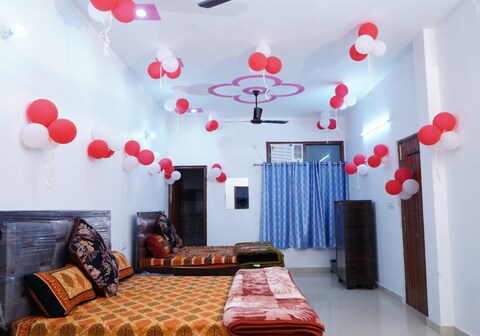 Roop Niwas(Opposite Mall of Amritsar)