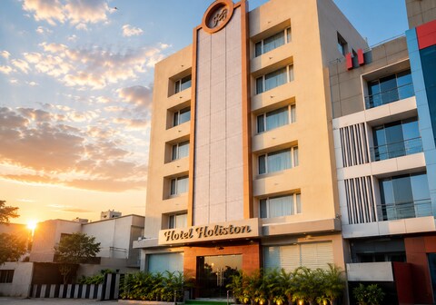Hotel Holiston