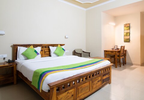 Treebo The Anchorage Malviya Nagar