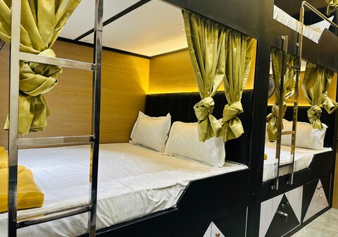 Yatri Fort Inn Cabins and Luxury Beds