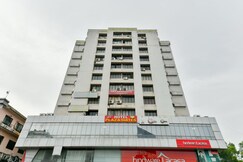 OYO 16663 Plaza Suites Hotel, Cochin OYO 16663 Plaza Suites Hotel, Cochin