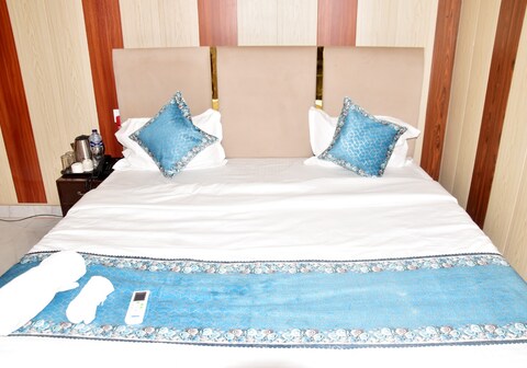 Shri Ayodhya Resdency near Ramjanmabhoomi main temple