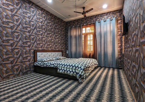 home stay in Srinagar Kashmir