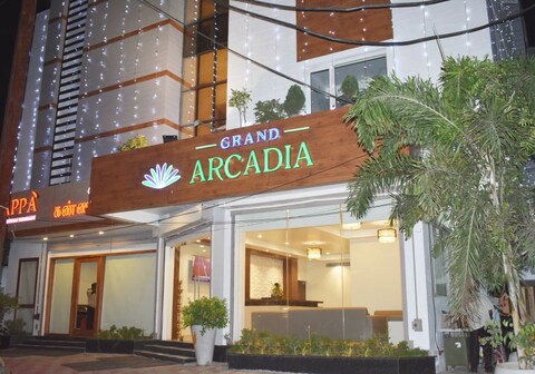 Grand Arcadia