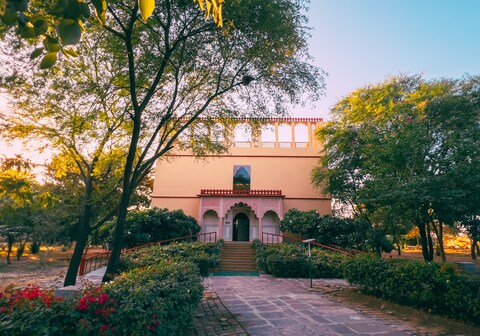 Chandsen Eco Dera Retreat