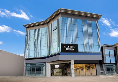 Super Townhouse Sector 102 Noida