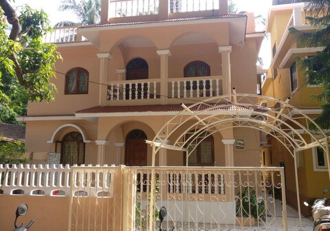 Lumina's Residence - Non A/C Rooms