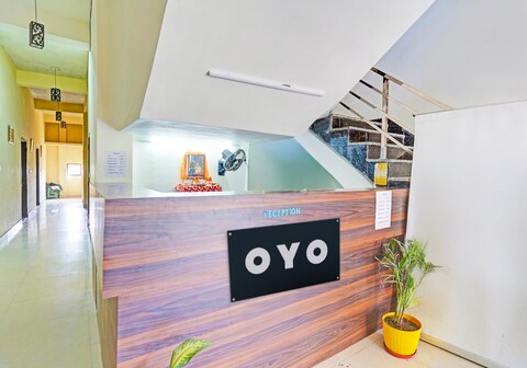 Hotel O BHIMPURI MEMORIAL HOLY STAY
