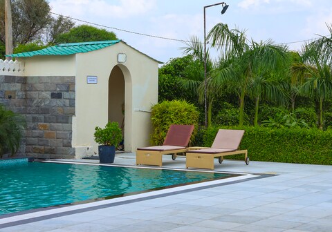 5 BHK Farmhouse with Pool, Billiards and TT Table