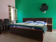 Flower Creeper Guest House (Double Bedded Room), Shimla Flower Creeper Guest House (Double Bedded Room), Shimla