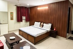 HOTEL J JOY, Delhi HOTEL J JOY, Delhi