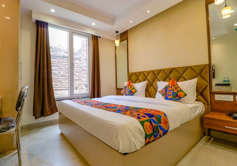 FabHotel Pitampura