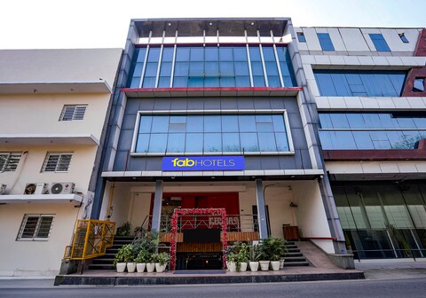 FabHotel MVR