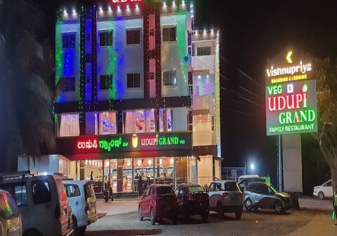 VISHNUPRIYA BOARDING & LODGING