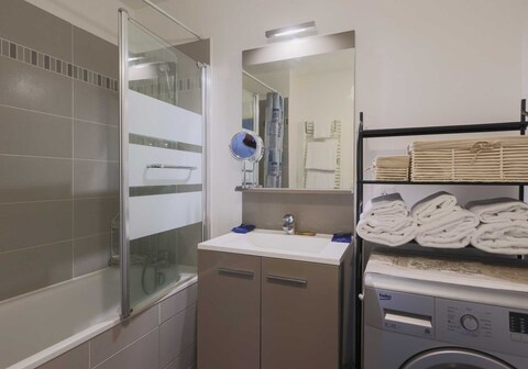 A/C Apartment 2BR/6P - StOuen/Grand Parc