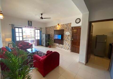 Kamat 1 | 2 BHK Luxurious Pool Facing Apartment