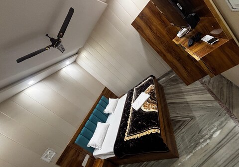 Skyinn HomeStay