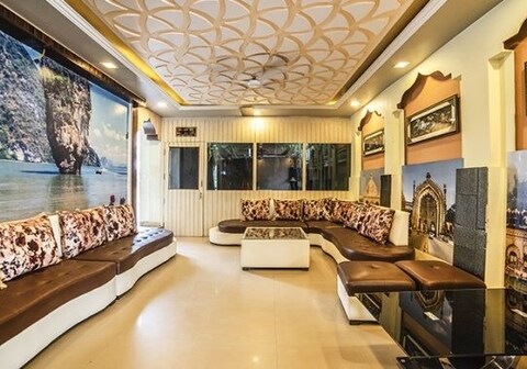 Hotel Landmark Awadh - Lucknow Airport