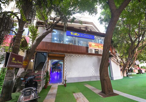 FabHotel Heritage Residency