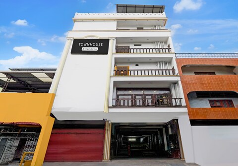 Super Townhouse White Town Rock Beach Formerly Prakasam Residency