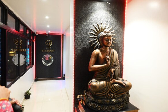 Hotel Roy Residency