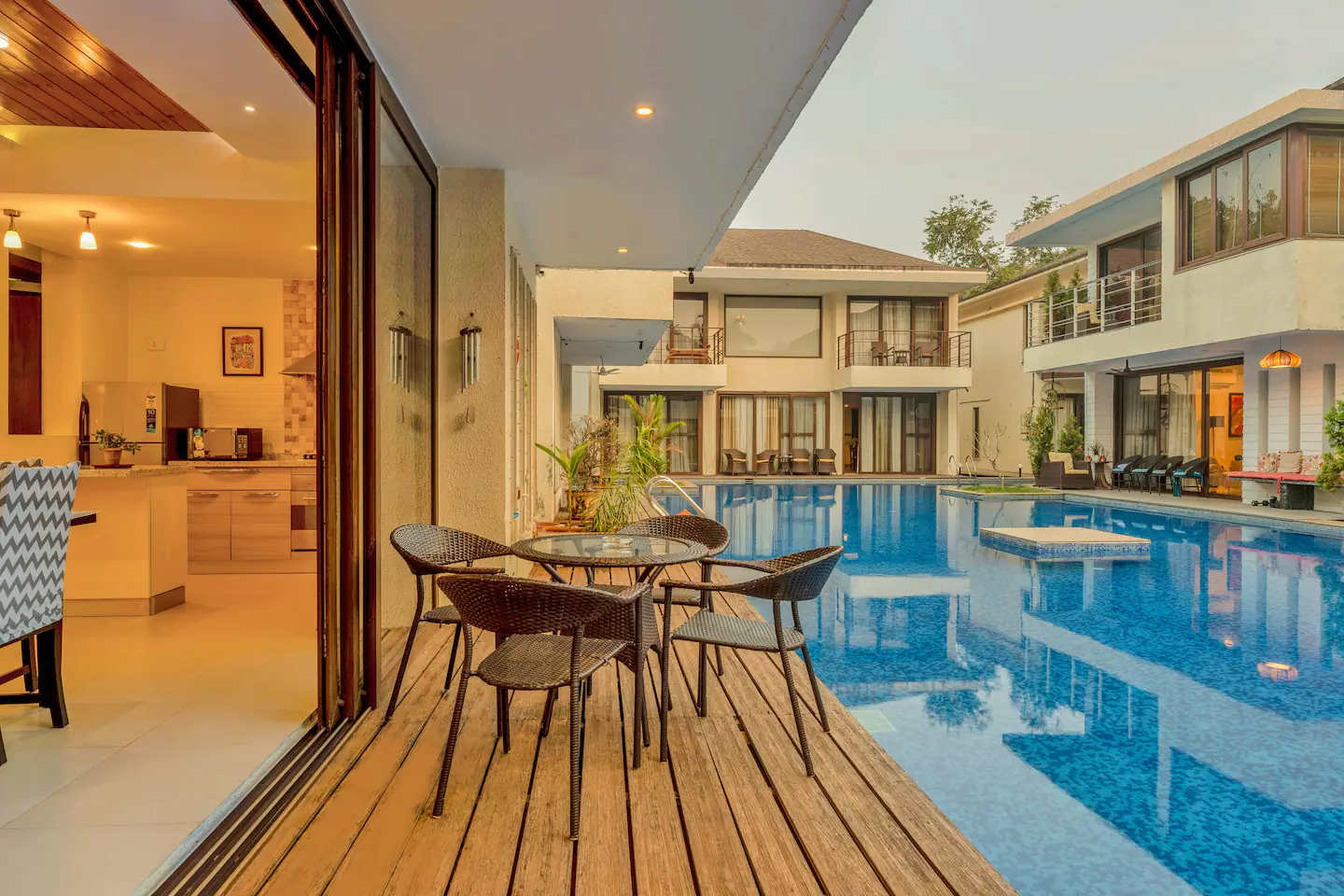 Staymaster Casa Amaira |Huge Pool Vagator | 3BH