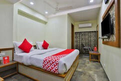 OYO 17117 Hotel Rainbow, Vadodara OYO 17117 Hotel Rainbow, Vadodara
