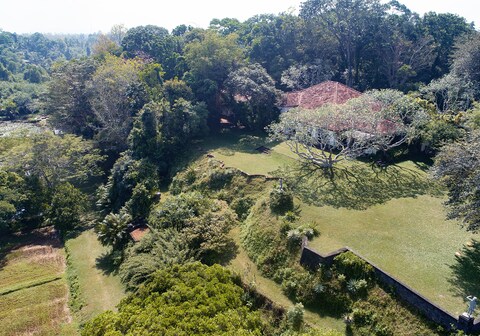 Lunuganga Country Estate