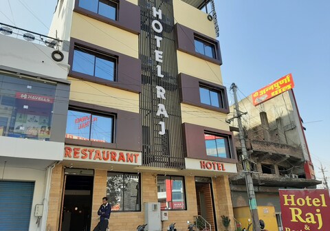 Hotel Raj and Restaurant