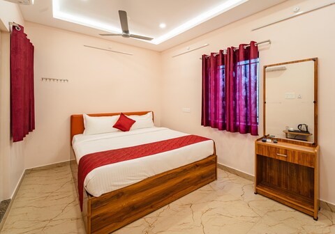 VSA Residency Near Eden Beach