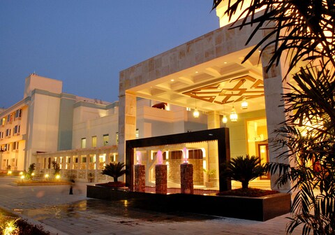 The Sky Imperial, Jaipur