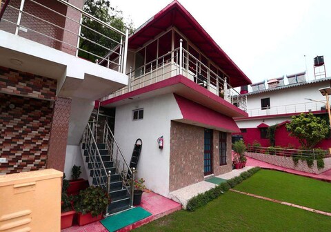 Lake Florence Villa (We put a smile back on your face)