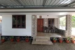 Poonkavanam Gust House, Guruvayur Poonkavanam Gust House, Guruvayur