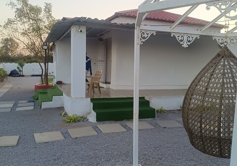 VillageWeekend Cottage