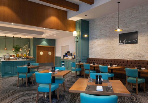 Adagio Doha